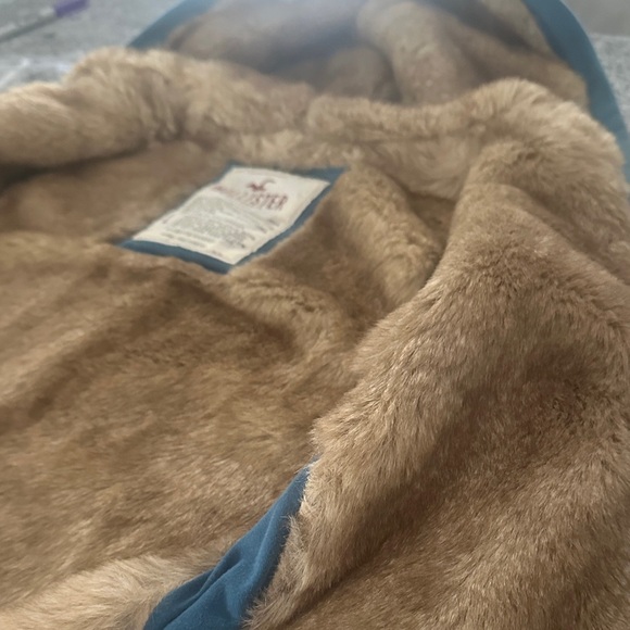 Y2K Rare Hollister Tan Faux Fur zip up hoodie/ Jacket size Large - Picture 7 of 16